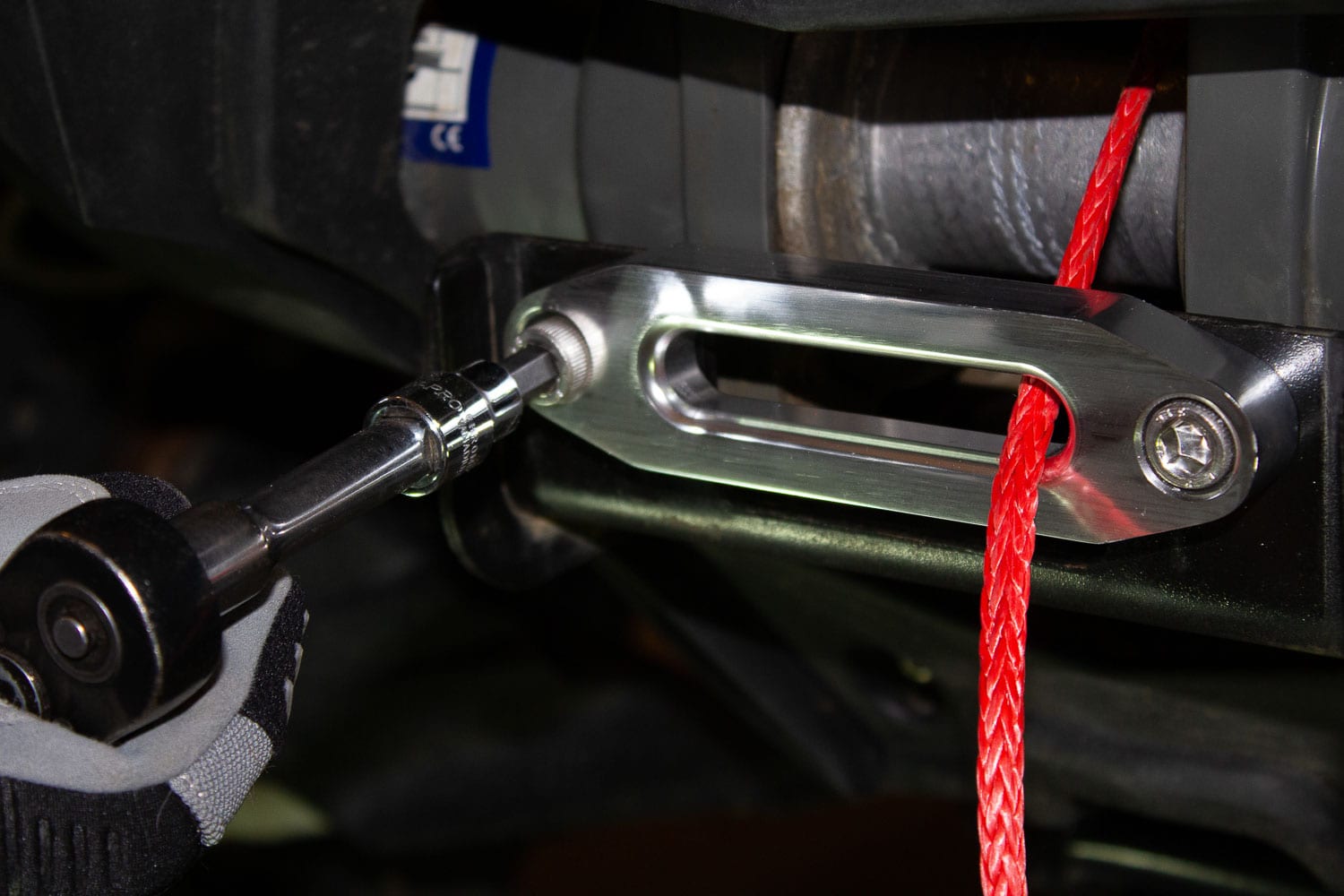 Installation of a Synthetic Winch Rope